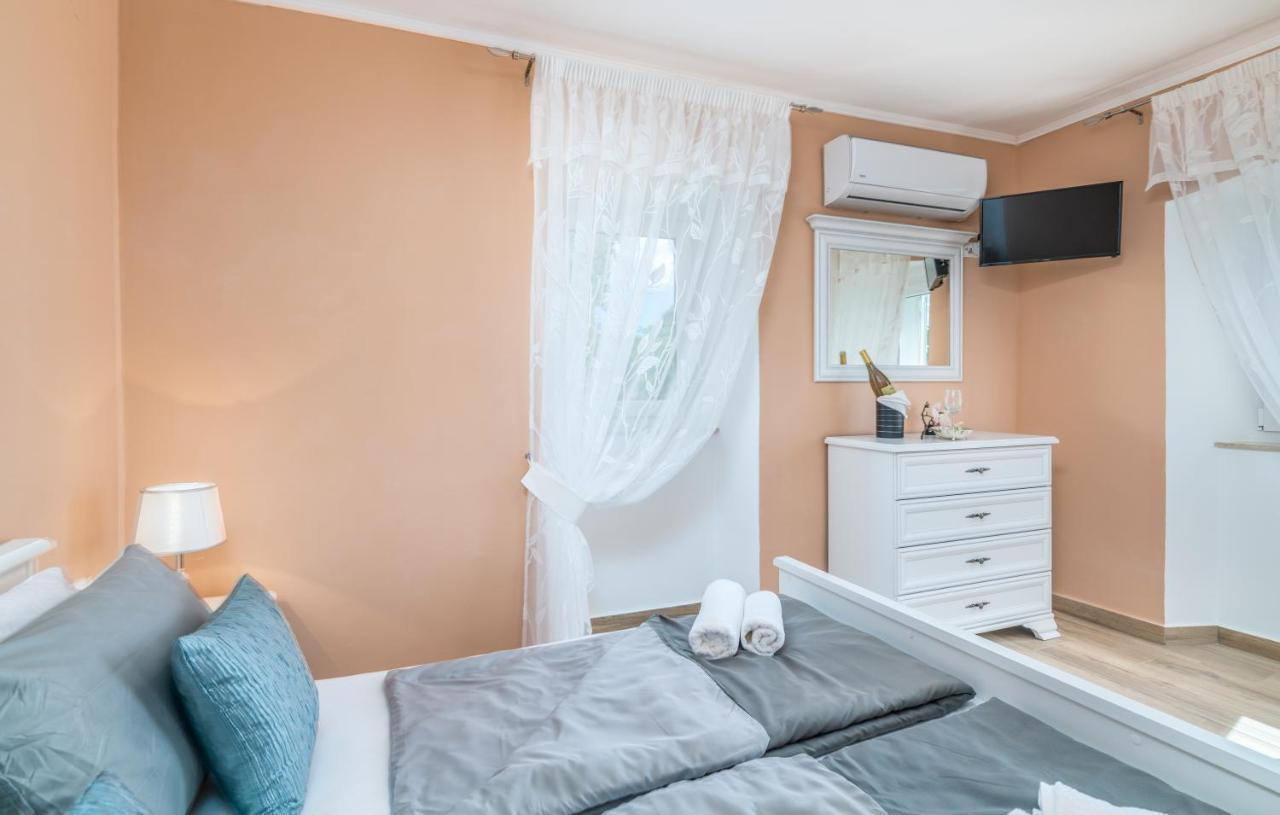מאלינסקה Holiday House Serenity מראה חיצוני תמונה