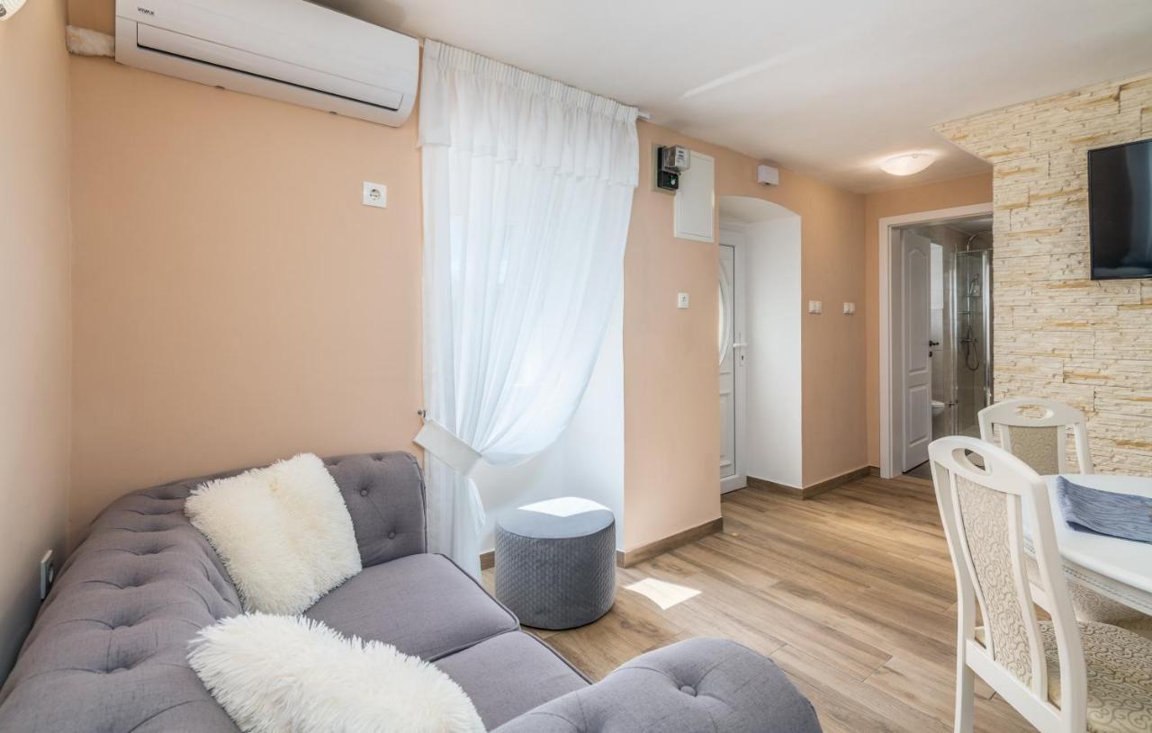מאלינסקה Holiday House Serenity מראה חיצוני תמונה